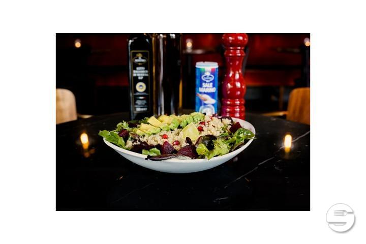 Insalata Quinoa Avocado - L'Osteria Luzern
