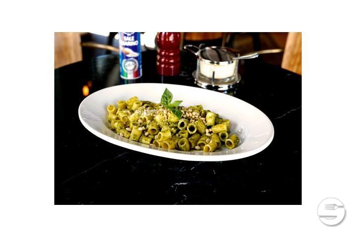 Macceroncini Pesto Genovese - L'Osteria Luzern