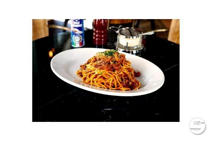 Spaghetti Chitarra Ragu alla Bolognese kl. - L'Osteria Luzern
