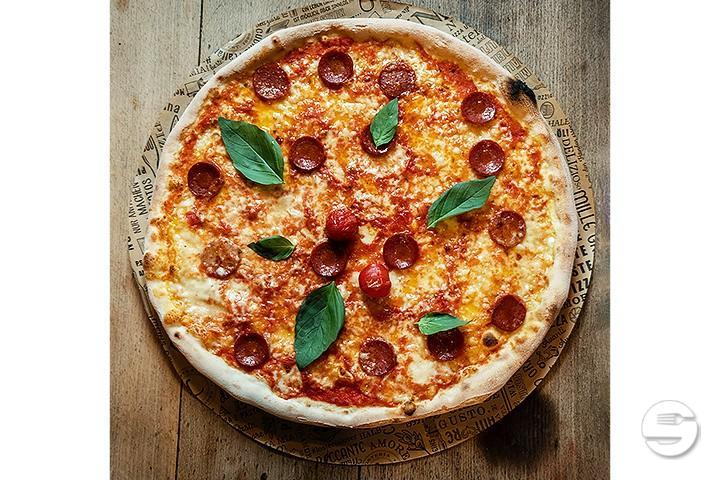 Pizza Salsiccia Fresca - L'Osteria Luzern