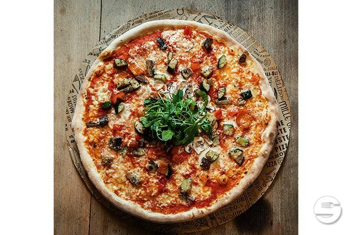 Pizza Vegetariana - L'Osteria Luzern