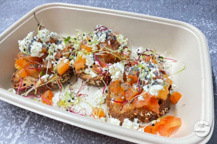 Feta Tomato and Poppy Seed Bruschetta - Tapas Faim