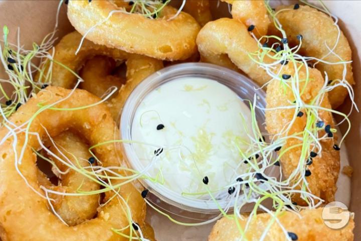 Calamari à la Romaine and Lemon Mayonnaise - Tapas Faim
