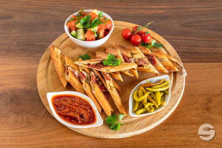 Sucuk Pide - Pidé Factory