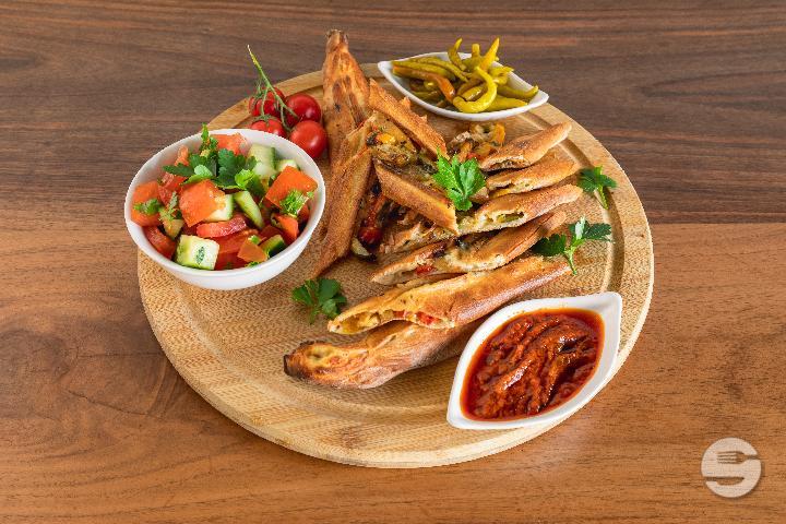 Chef's Special Pide - Pidé Factory