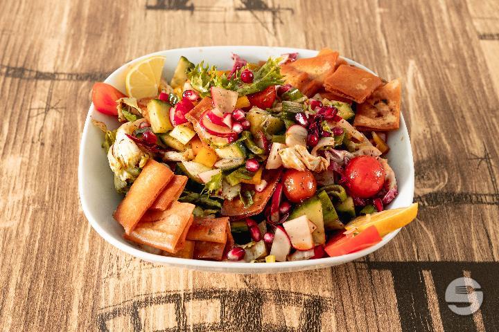 Fattouch Salad - Fleurs de Beyrouth