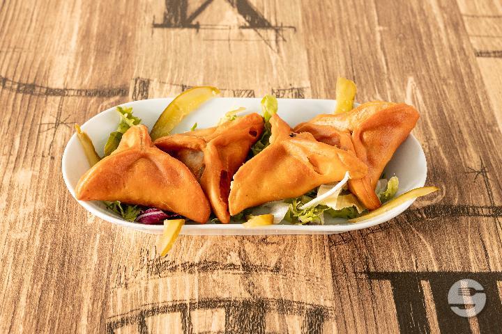 Spinach Fatayer - Fleurs de Beyrouth