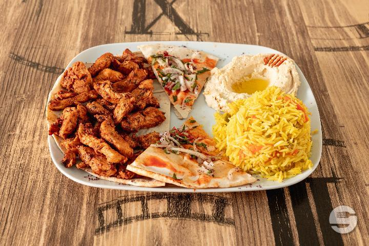 Assiette Chawarma Poulet - Fleurs de Beyrouth