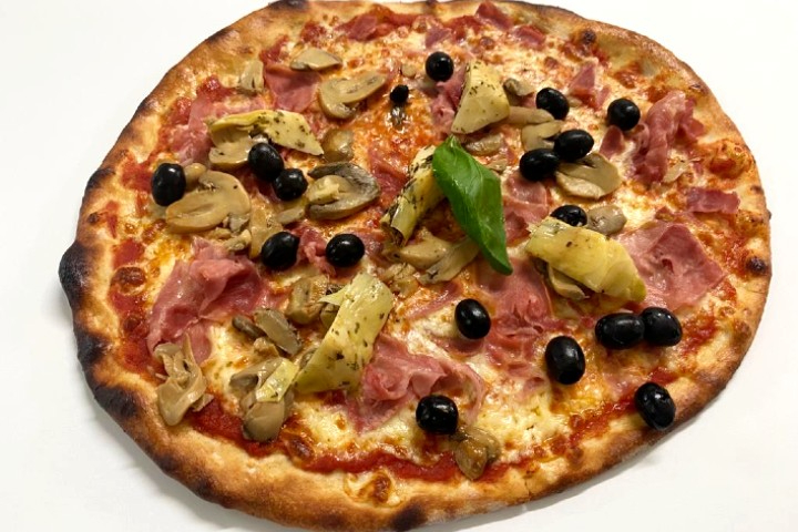 Capricciosa - Pizza Margherita