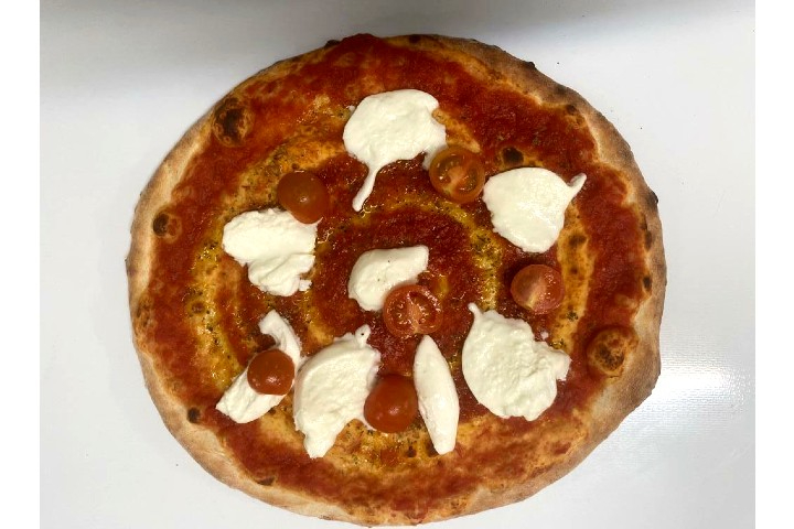 Italy - Pizza Margherita