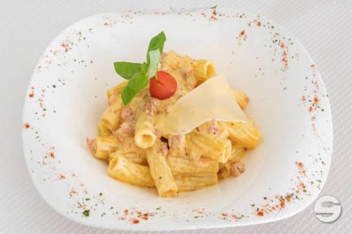 Penne au Poulet - Pizzeria des Alpes