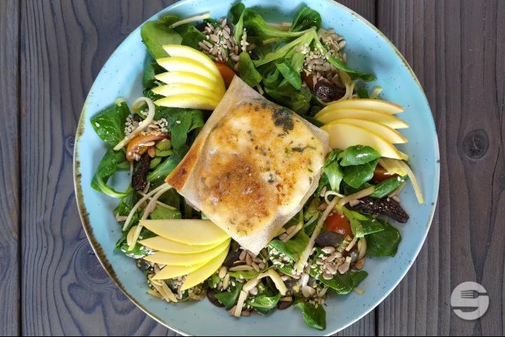 Honey Goat Salad - Maison Ariana