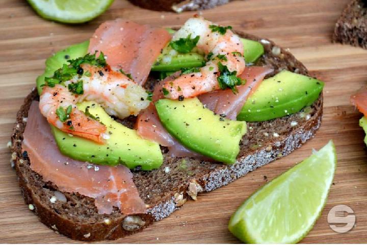Salmon Avocado Salmon - Faubourg Du Temple