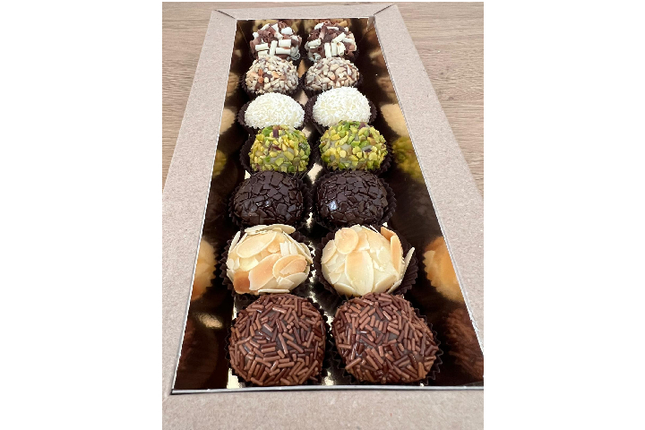 Box 14 - Sweet Brigadeiro