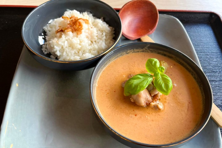 Curry Rosso Thailandese - L'Atelier - Cucina Mediterranea e Asiatica