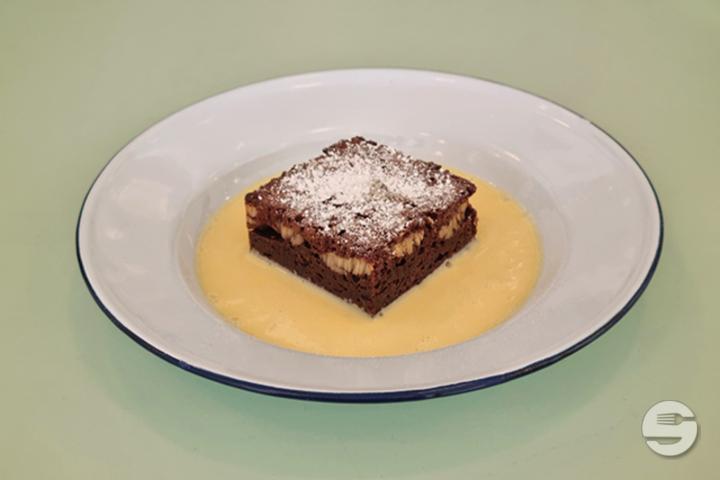 Brownie with English Cream - Ultra Burgers