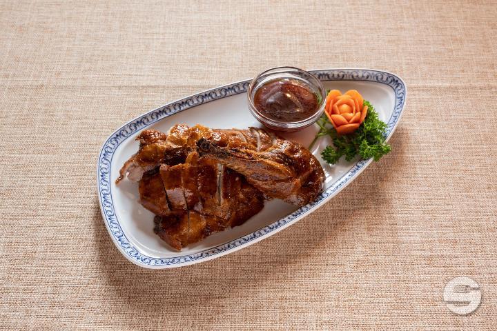 61. Canard Rôti Désossé - Yong He Café du Rondeau
