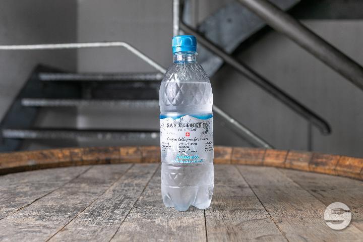 Mineral Water San Clemente - API Time Food Truck