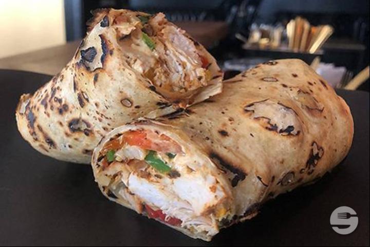 Poulet Tikka Roll - Mumbai Bar