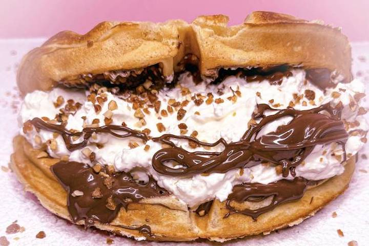 Tentation Waffle 🤎 - Cake Angels