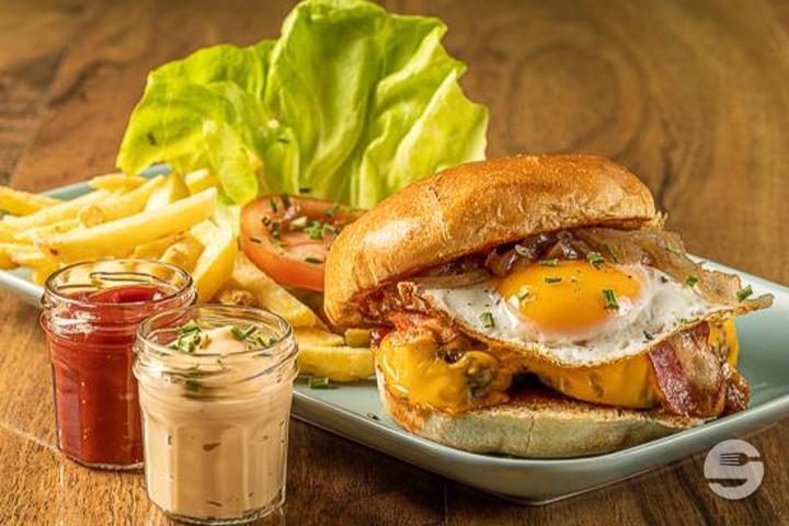 Brooklyn Burger - The Circus