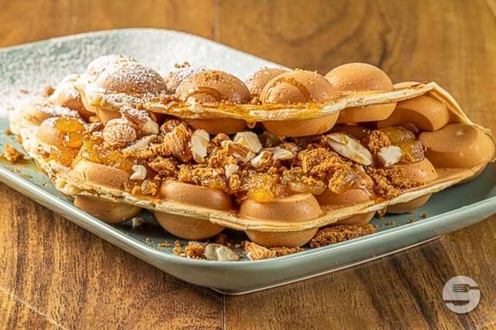 Bubble Waffle Tatin - The Circus
