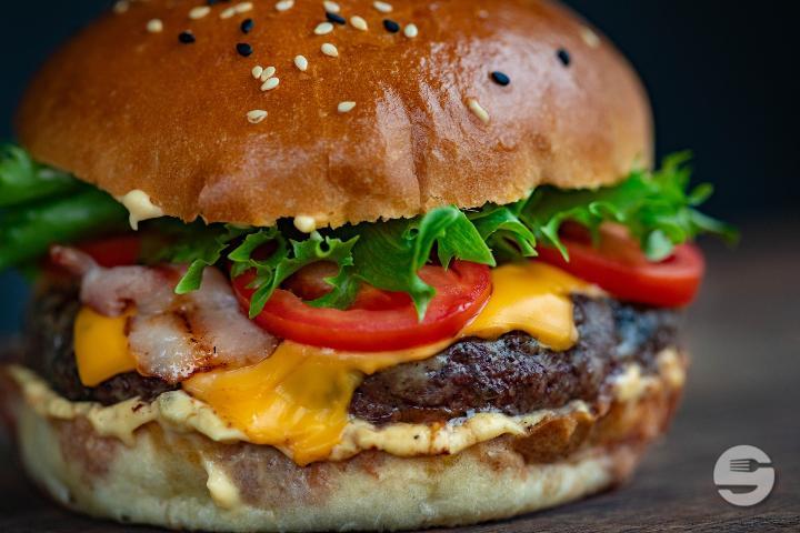 Cheeseburger avec Frites - Best of America