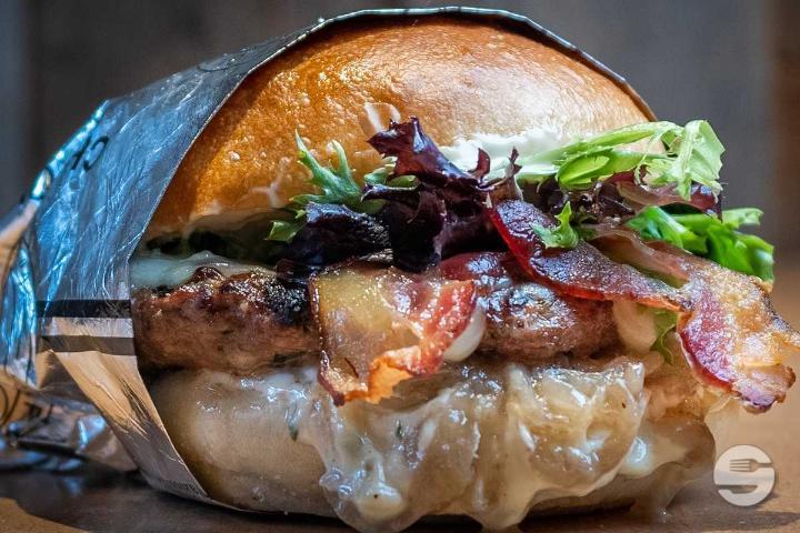 Tulum Burger avec Frites - Best of America