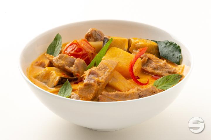 209. Duck with Red Curry - Saveurs d'Ailleurs