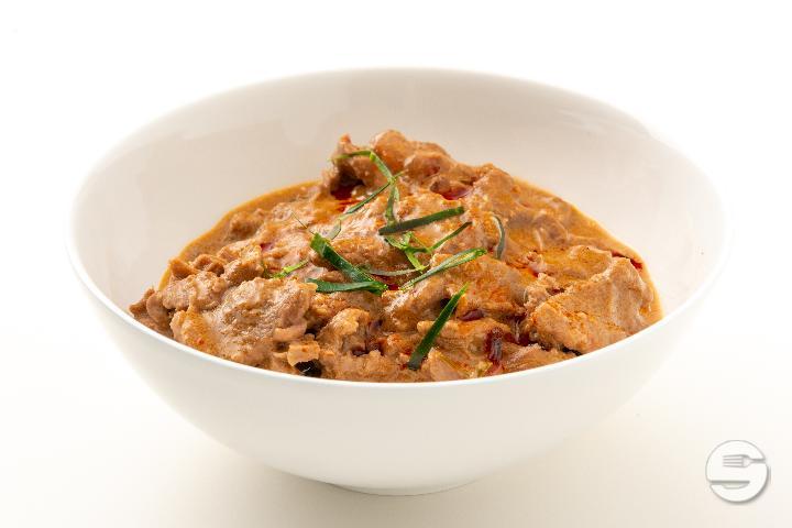 211. Panaeng Curry with Beef - Saveurs d'Ailleurs