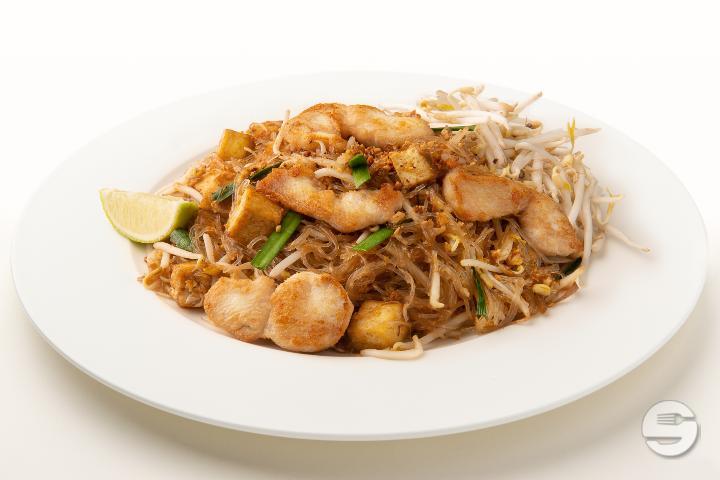 229. Pan Fried Vermicelli with Chicken and Eggs - Saveurs d'Ailleurs