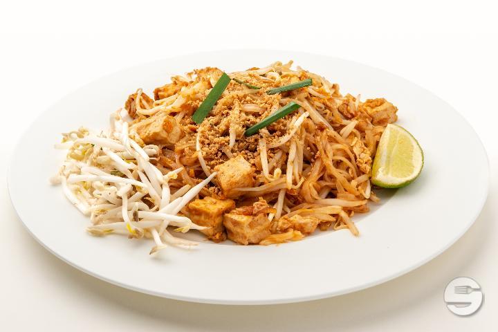 231. Pan Fried Noodles with Tofu and Eggs - Saveurs d'Ailleurs
