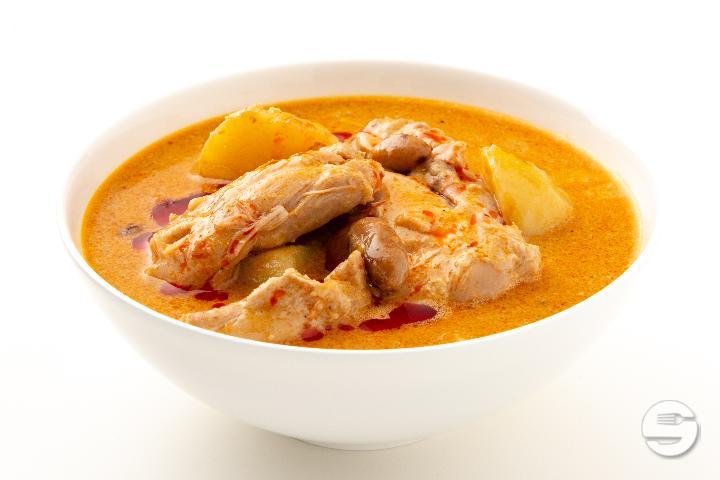 214. Massaman Curry with Chicken - Saveurs d'Ailleurs