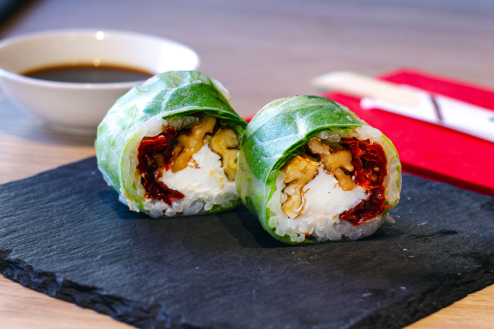 Moshiroll Chèvre Tomate Séchée Noix - MoshiMoshi