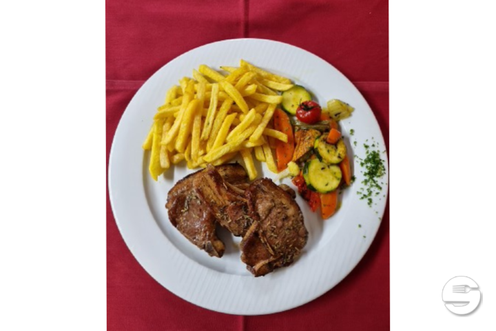 Lamb Chops with Herbs - Cave Valaisanne