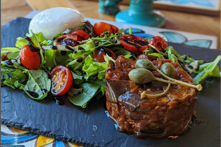 Caponata e Burrata - Dario's