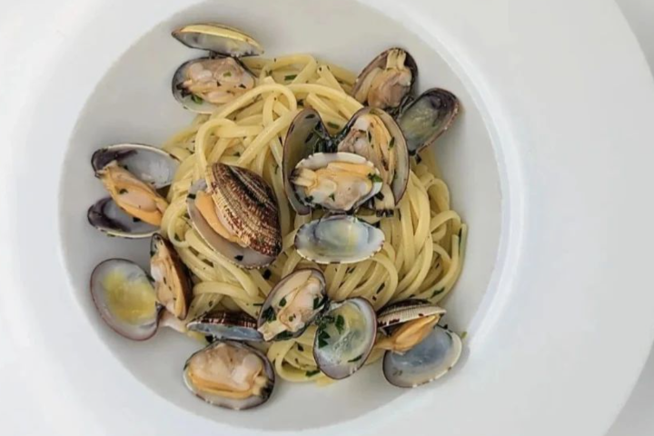 Linguine alle Vongole - Calia