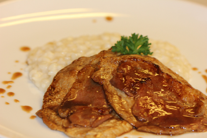 Veal Cutlets with Cream Sauce - Roseto