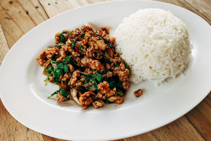 Pad Kra Pao - Emelies Kitchen