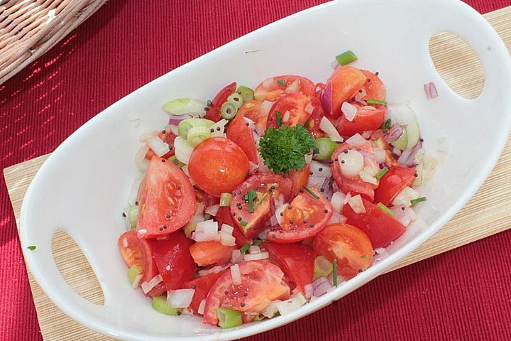 Tomatoes - Onions Salad - TaBaAz