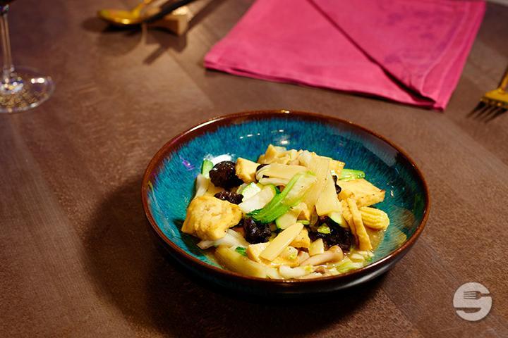 Pad Pak Raum - LY'S Asia