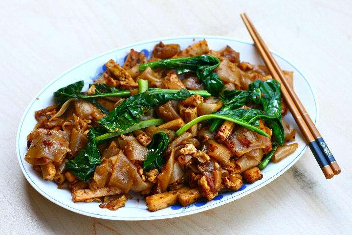 Pad Si Ew Gai - Far East