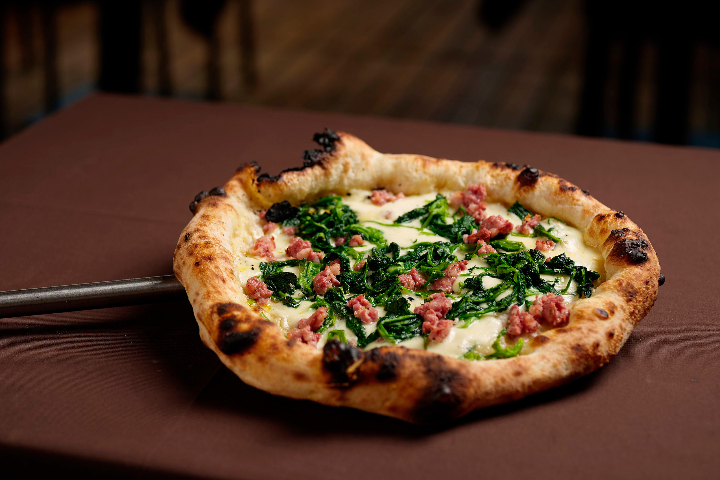 Salsiccia e Friarielli - Una pizza