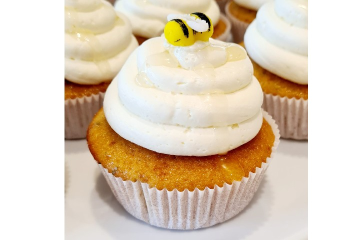 Honey Bee Cupcake - L'Atelier de Julie