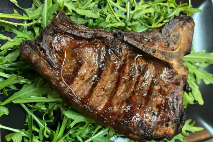 Schweinssteak vom Grill - 32Corner