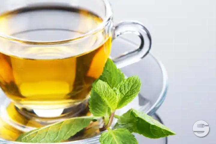 Thé Noir à la Menthe Fraîche - Petit-Déjeuner aux Parfums de Beyrouth Grill