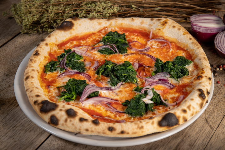 Pizza Speck - Holzhofen Pizzakurier