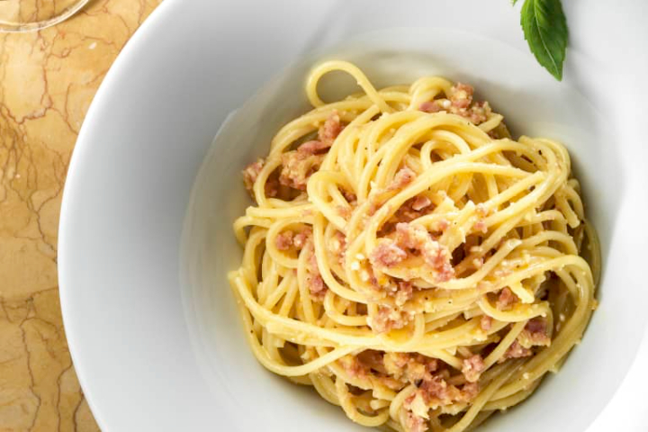 Pasta Carbonara - Holzhofen Pizzakurier