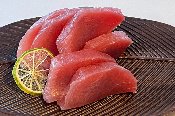 21. Sashimi Maguro - Mo Sushi & Dim Sum