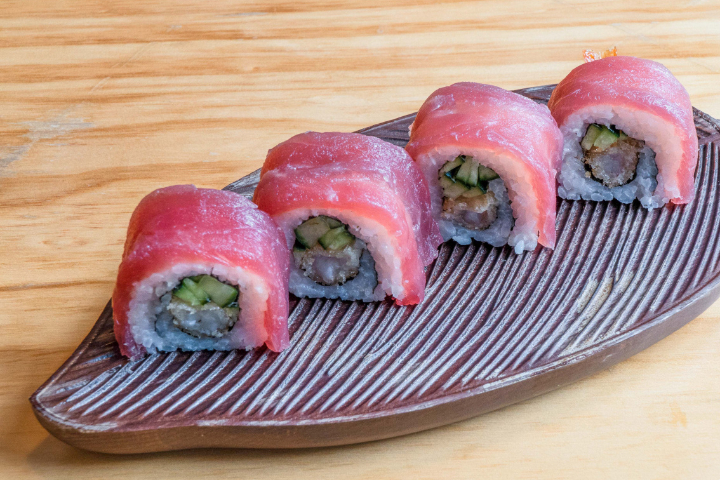 34. Uramaki Red Dragon - Mo Sushi & Dim Sum